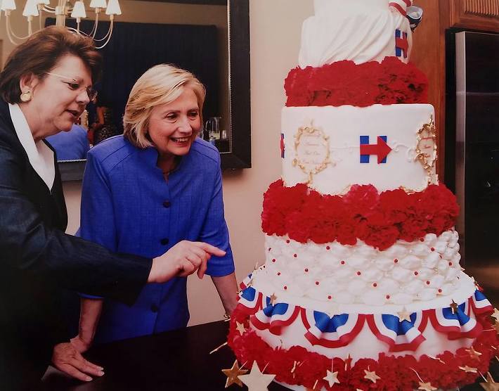 A closer look at the cake Cynthia and her staff created for Mrs. Clinton