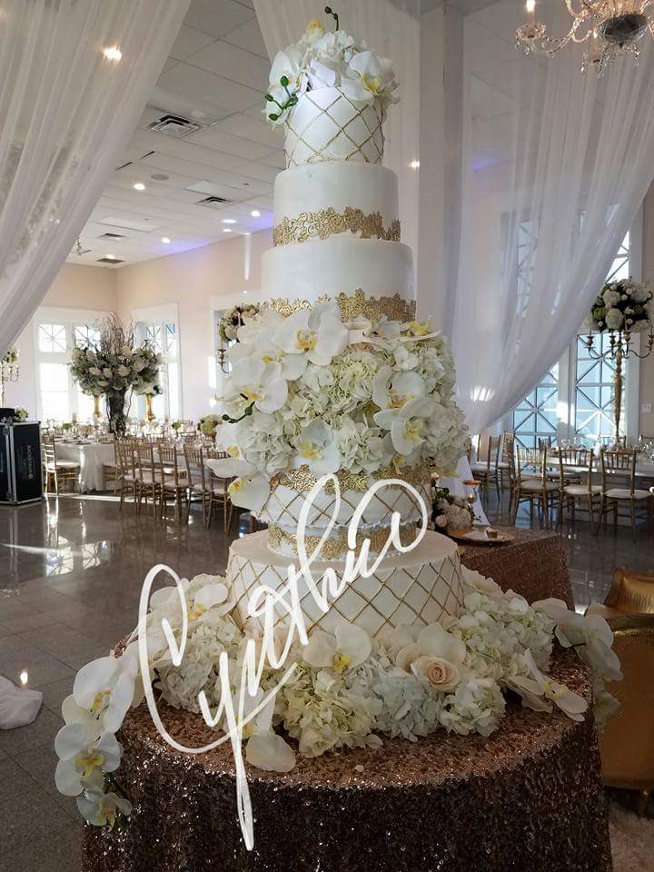 Luxurious WEDDING CAKE » Cynthias Cakes, LLC